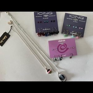 Costume jewelry of Earrings and Necklaces